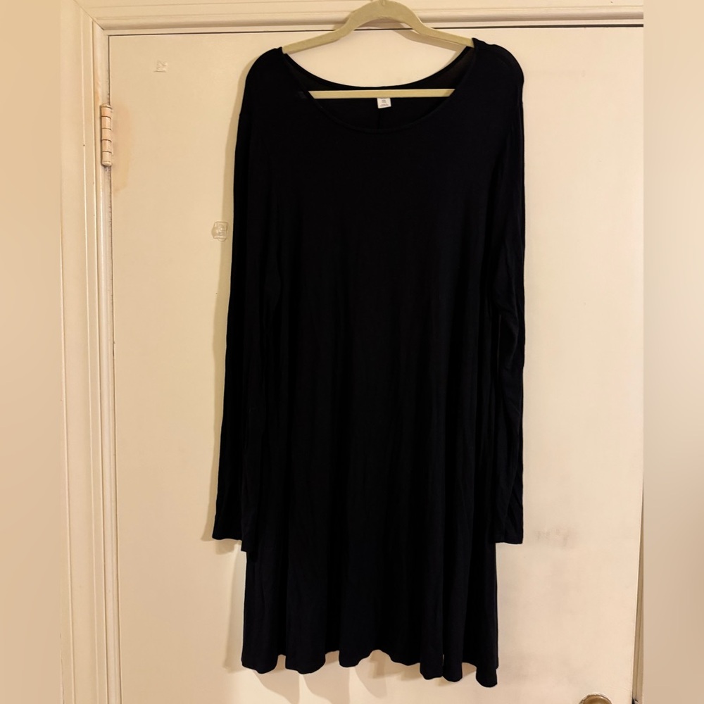 Old Navy Classic Black Long Sleeve Dress